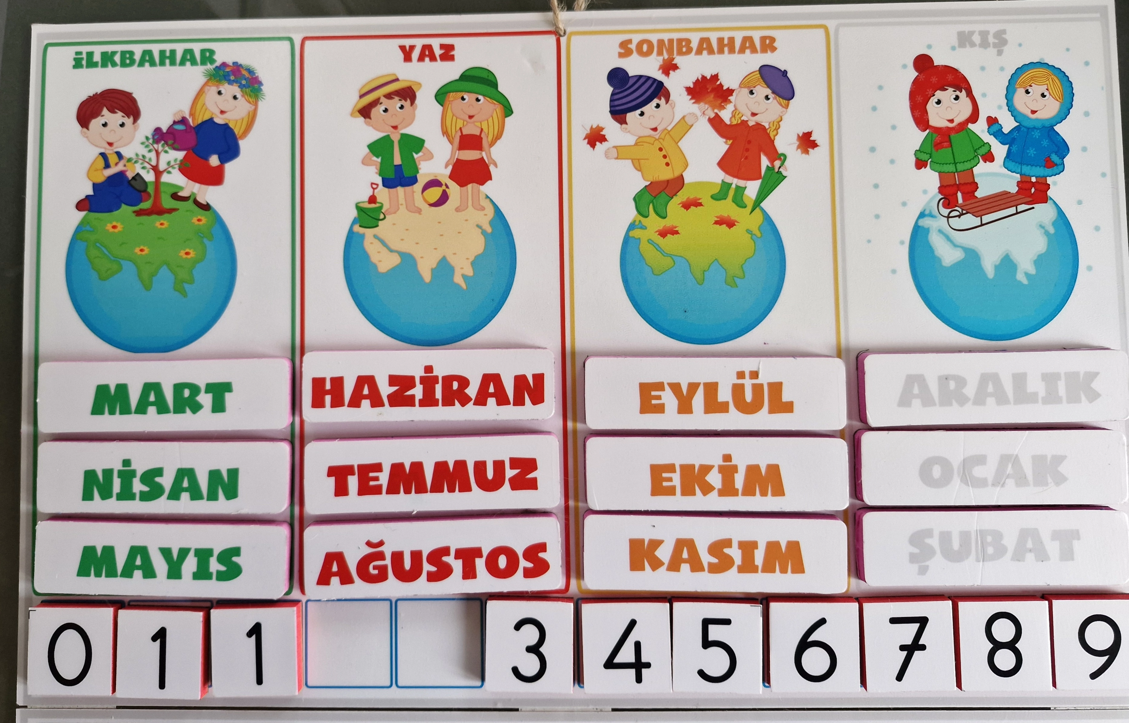 Mıknatıslı Takvim (Katlanır) 40x50 cm